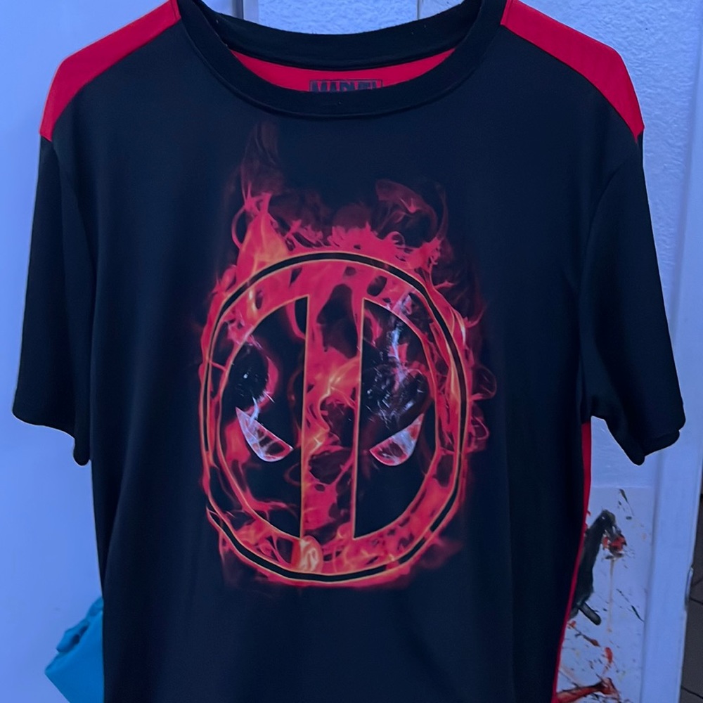 Deadpool Tee